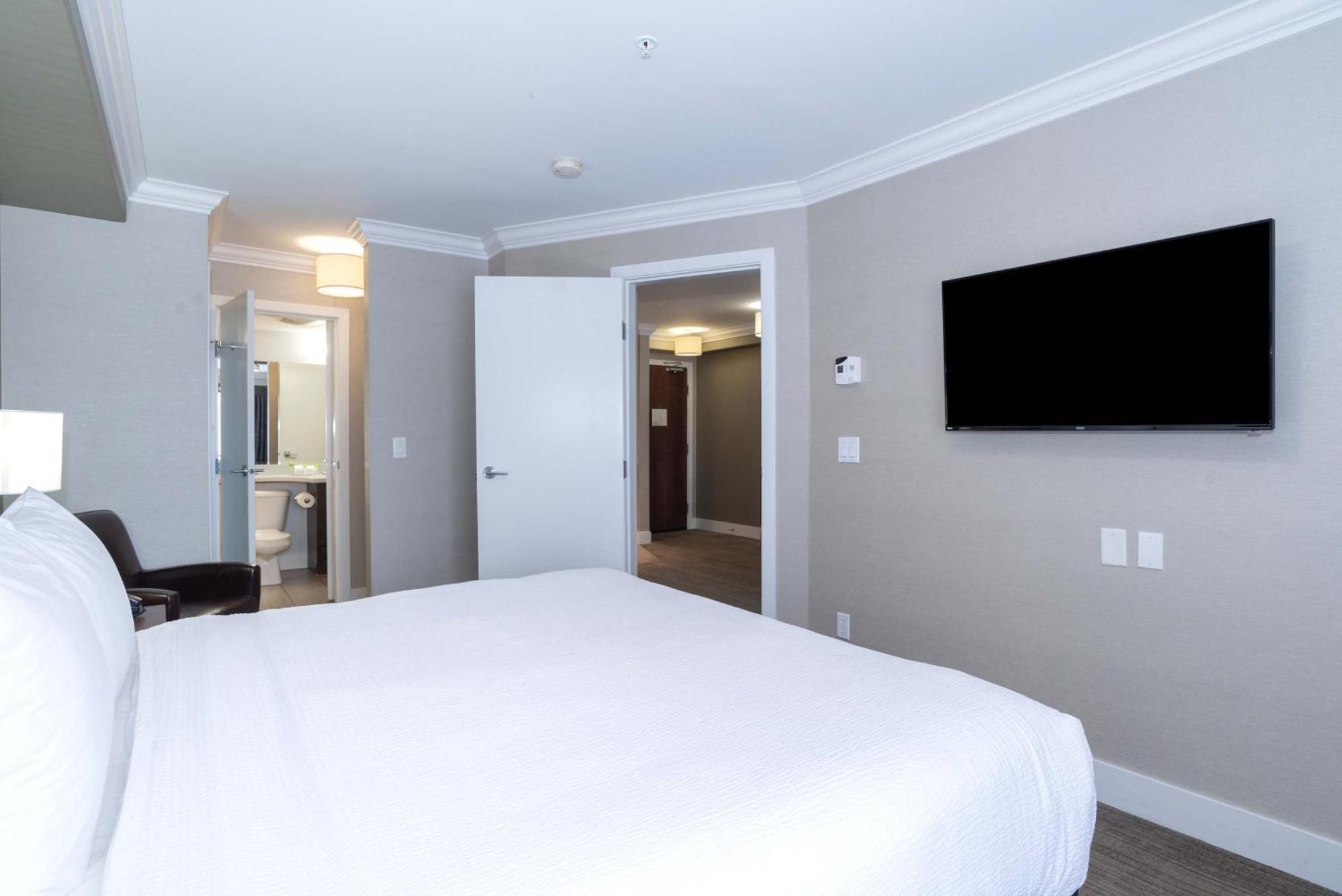 Sandman Hotel And Suites Abbotsford Eksteriør bilde