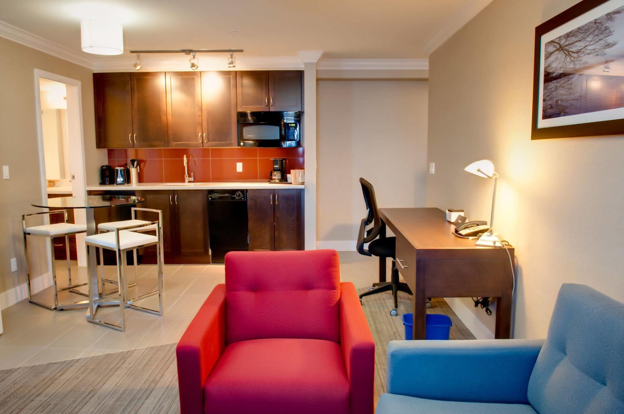 Sandman Hotel And Suites Abbotsford Eksteriør bilde